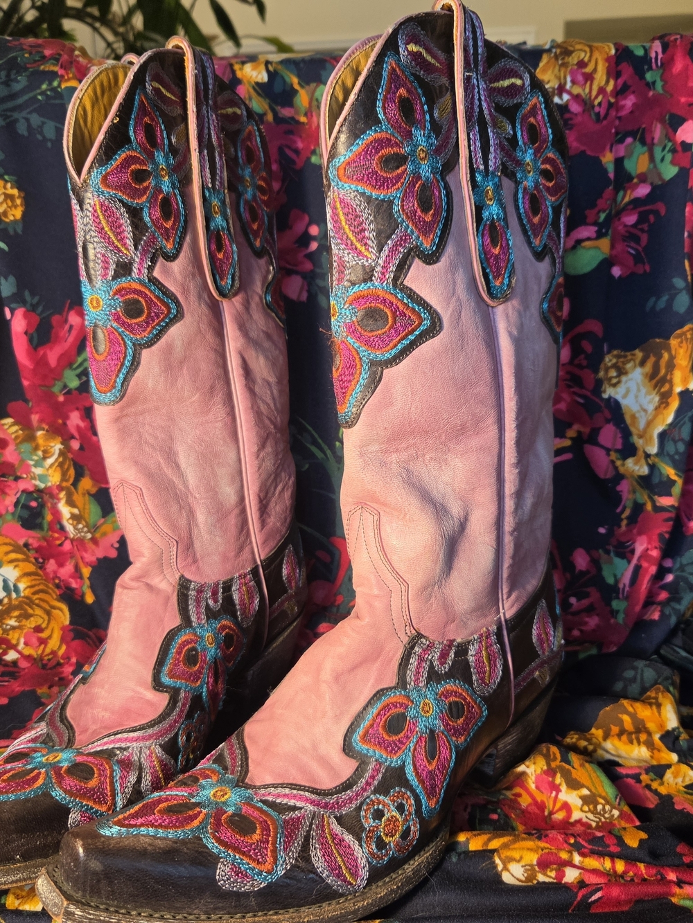Old Gringo Pink Leather Embroidered Floral Western Boots